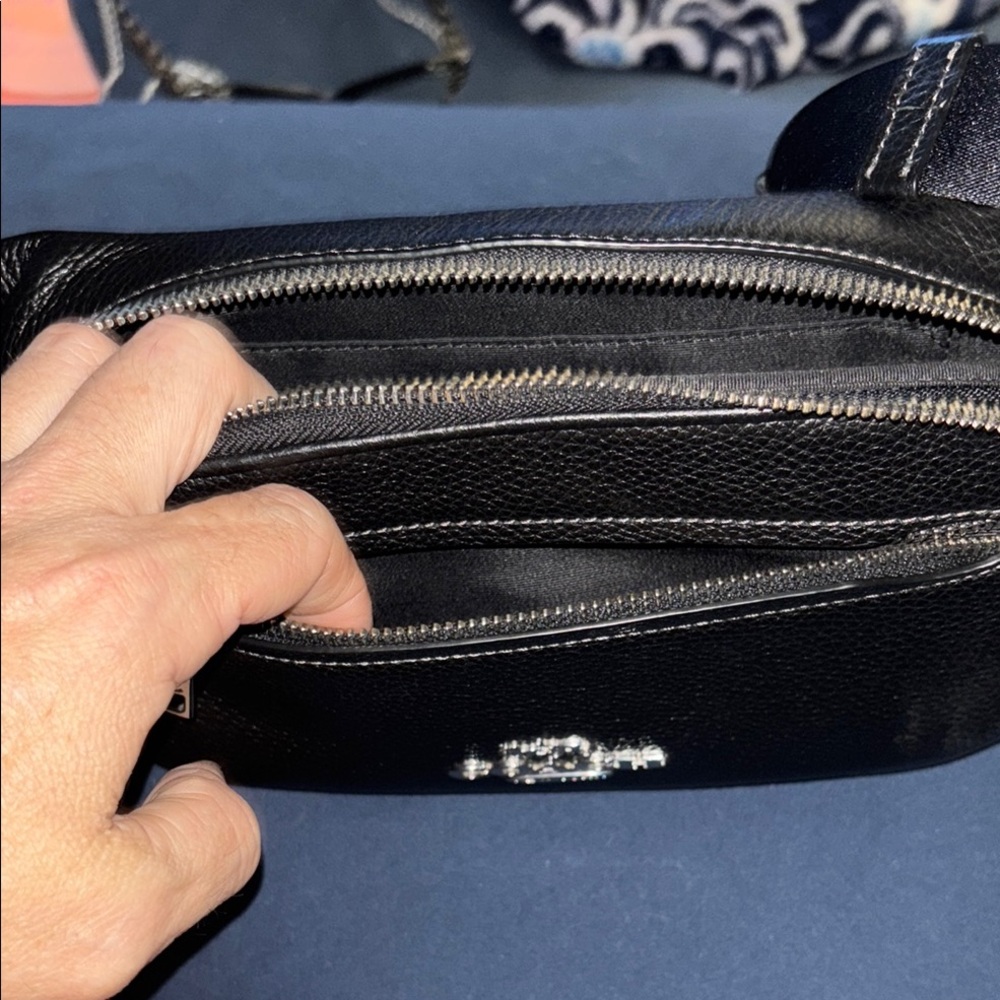 Black Leather Men's Bag - Picture 4 of 6